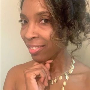 Meet your Posher, Irishia